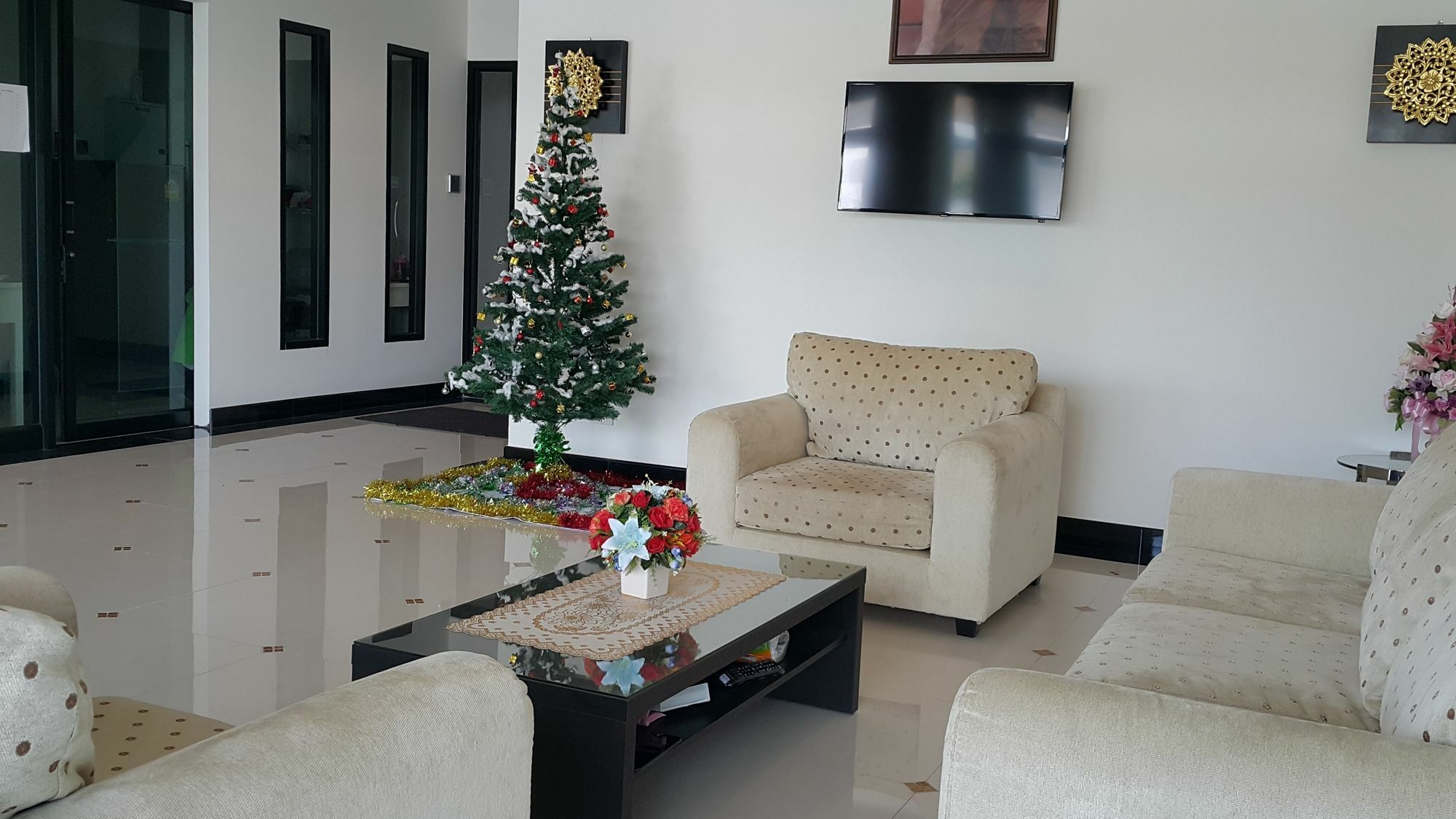 B Space Residence Nong Prue Exterior foto